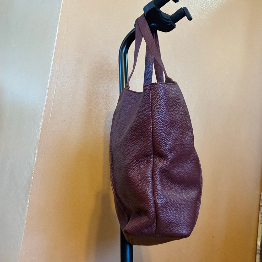 Classic Pebbled Leather Shoulder Bag in Plum - Picture 8 of 8